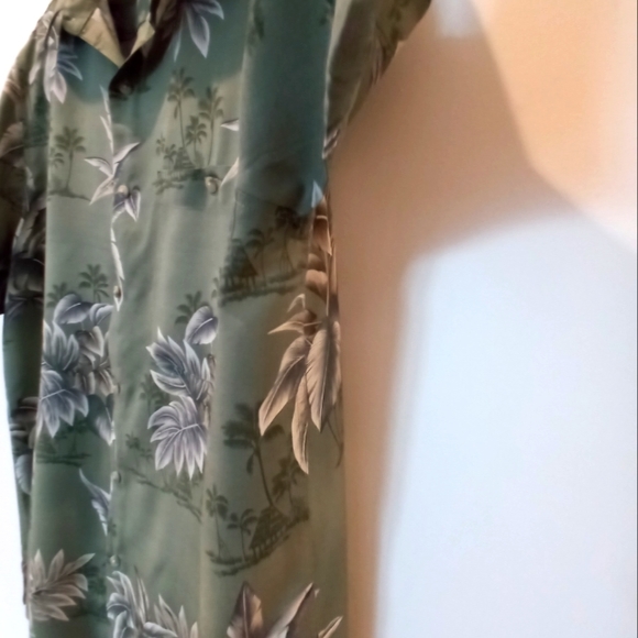 CROFT & BARROW HAWAIIAN SHIRT - Picture 9 of 11